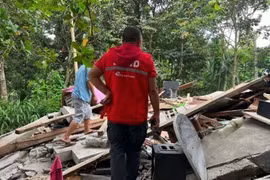 A staff of the Department of Social Welfare and Development (DSWD) conducts a field visit to earthquake-hit families in the province of South Cotabato on June 9, 2026. (Photo courtesy of DSWD)