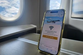 Vietnam Airlines rolls out in-flight internet on international routes. (Photo: VNA)