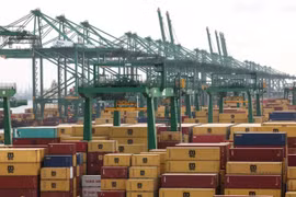 The Singapore Maritime Technology & Research Roadmap is aimed at advancing the sector’s efficiency and sustainability. (Photo: businesstimes.com.sg) 