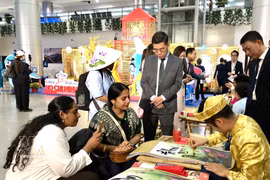 Vietnamese culture is introduced to visitors to Ho Chi Minh City. (Photo: VNA)