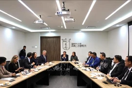 The delegation of the ASEAN Committee in Mexico City (ACMC) meet with leaders of Zapopan, Jalisco, Mexico (Photo: VNA)