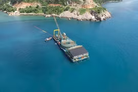 Con Dao Special Zone can now use electricity from the national grid, limiting the use of diesel power sources. - (Photo plo.vn ) 