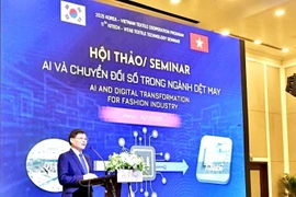 VITAS Vice Chairman and Secretary-General Truong Van Cam speaks at the workshop. (Photo: VNA)