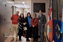 CVCEC and TDSB representatives at a working session in Toronto (Photo: VNA)