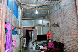 A temporary house of a local family (Photo: VNA)