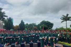 Gia Lai reburies the remains of Vietnamese volunteers fallen in Cambodia at Duc Co district martyrs’ cemetery. (Photo: VNA)