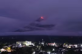 Lava flows from the crater of Mayon Volcano as seen from Daraga town while alert level 3 remains in Albay province, northeastern Philippines, January 8, 2026. (Photo: news.cgtn.com) 