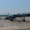 A Vietnam Airlines plane at Da Nang International Airport (Photo: VNA)