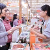 Visitors shop at Glorious Spring Fair 2026 (Photo: VNA)