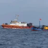 Authorities patrol and monitor fishing vessels at sea (Photo: VNA)