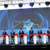 Delegates cut the ribbon to inaugurate the Thanh Cong Viet Hung automobile manufacturing plant (Photo: VNA)