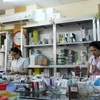 The DAV asks pharmacy producers and distributors to increase medicine supply capacity during Tet to meet increasing demand (Photo: VNA)
