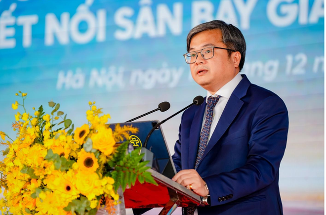 Truong Viet Dung, Vice Chairman of the Hanoi People’s Committee, delivers remarks at the ceremony. (Photo: Sun Group)