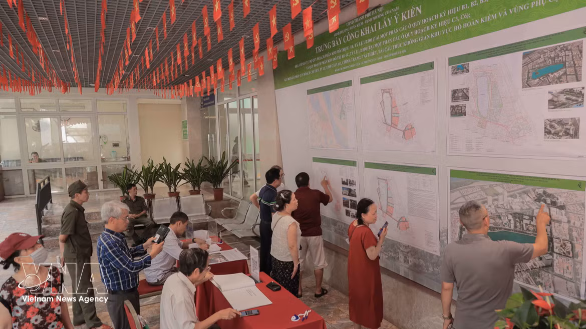 Hanoi seeks public feedback on adjustment of Hoan Kiem Lake and surrounding area planning