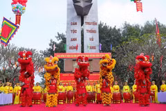 History comes alive for students in Ngoc Hoi