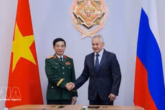 Vietnam, Russia strengthen cooperation in defence, science-technology, maritime security