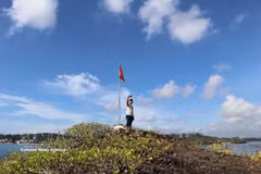Hon Nhan island gains appeal as Quang Ngai’s new coastal escape