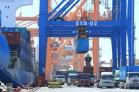 In Q1 2026, Vietnam records 16 export commodities with turnover exceeding 1 billion USD. (Photo: VNA)