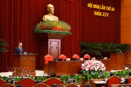 Party General Secretary and State President To Lam speaks at the closing ceremony of the third meeting of the 14th Party Central Committee. (Photo: VNA)