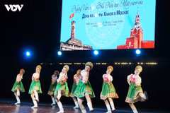 A performance of “Kalinka” at the art programme “Hanoi – Echoes of a Thousand Years.” (Photo: VOV)