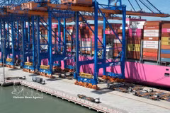 Container handling operations at Gemalink Port in the Cai Mep–Thi Vai port complex, Tan Phuoc ward, Ho Chi Minh City. (Photo: VNA)