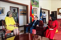 The Governor-General of Grenada, Dame Cecile La Grenade, receives Vietnamese Ambassador to Venezuela concurrently accredited to Grenada, Vu Trung My, and his spouse. (Photo courtesy of Vietnamese Embassy in Venezuela)