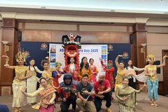 Artists participating in ASEAN Cultural Day 2025 in Washington D.C. (Photo: VNA)