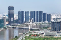 Ba Son bridge connects downtown Ho Chi Minh City with Thu Thiem urban area (Photo: VNA)