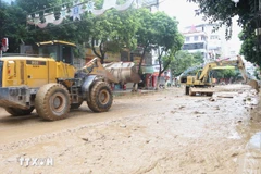 Cao Bang province mobilises machinery to address flood aftermath. (Photo: VNA)
