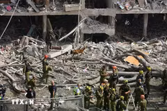 A building destroyed following Iran's attack in Tel Aviv, Israel. (Photo: Xinhua/VNA)