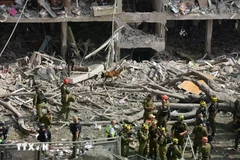 A building destroyed following Iran's attack in Tel Aviv, Israel. (Photo: Xinhua/VNA)