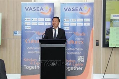 Deputy Prime Minister Tran Hong Ha speaks at the Science and Technology Dialogue Forum and the launch of the VietNEST Vietnamese-language learning platform. (Photo: VNA)
