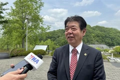 Mayor Hagiwara Seiji of Mimasaka speaks with the VNA correspondent in Japan. (Photo: VNA) 