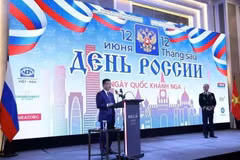 Deputy Prime Minister Le Thanh Long delivers remarks at the reception marking Russia’s National Day, June 12. (Photo: baochinhphu.vn) 