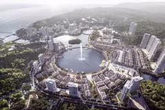 Perspective of the luxury tourism and entertainment complex with casino at Van Don Economic Zone. (Photo published by VNA)