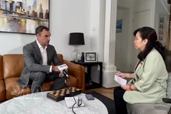 Jarrod Leak, Chief Executive Officer of the Australian Alliance for Energy Productivity (A2EP), grants an interview to the Vietnam News Agency (VNA)'s correspondent in Sydney. (Photo: VNA)