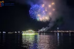 Evening fireworks displays add to the beauty and charm of Quang Ninh, enhancing its appeal to tourists. (Photo: baoquangninh.vn)