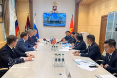 A delegation from the Hanoi Department of Public Security holds a meeting with the Moscow Main Directorate of Internal Affairs on June 4, 2026, focusing on security and public order, tackling crime, and implementing bilateral agreements. (Photo: VNA)