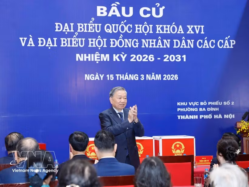tong-bi-thu-to-lam-bo-phieu-bau-cu-tai-phuong-ba-dinh-ha-noi-8641390-1.jpg