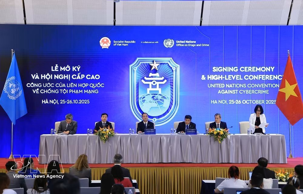 vnanet-signing-ceremony.jpg