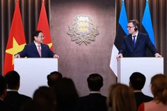 Vietnamese, Estonian PMs hold talks in Tallinn