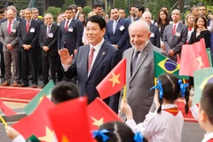 State President hosts welcome ceremony for Brazilian counterpart