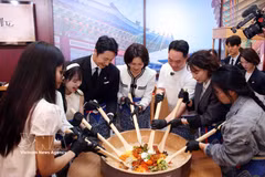 RoK First Lady attends Korea Culture and Tourism Festival in Hanoi