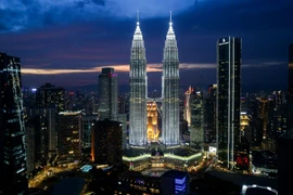 Malaysia's Ministry of Finance projects the country’s economy to grow at a moderate pace in 2026, driven by resilient domestic demand and strategic investments under Budget 2026. (Photo: www.malaymail.com)