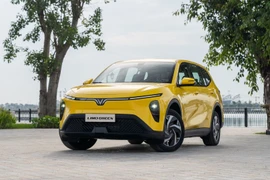 VinFast's MPV Limo Green leads January sales with 3,868 units. (Photo published by VNA)