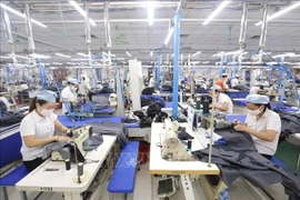 Garment production at Garment 10 Corporation in Long Bien district, Hanoi (Photo: VNA)