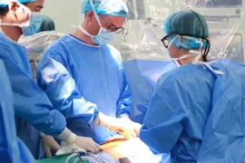 The surgeons operated on the patient. (Photo: 108 Military Central Hospital)
