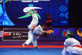 Vietnamese team perform to win gold in the women's kata team event of the Asian Karate Championships in May. The Asian winners will compete in the regional tournament this weekend. (Photo: AFK)