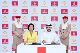 Sun Group signs a MoU with Emirates, April 30, 2025. (Photo: Sun Group)