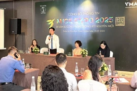 Nguyen Duc Anh, Chairman of the Vietnam MICE Tourism Club, speaks at the briefing. (Photo: VNA)
